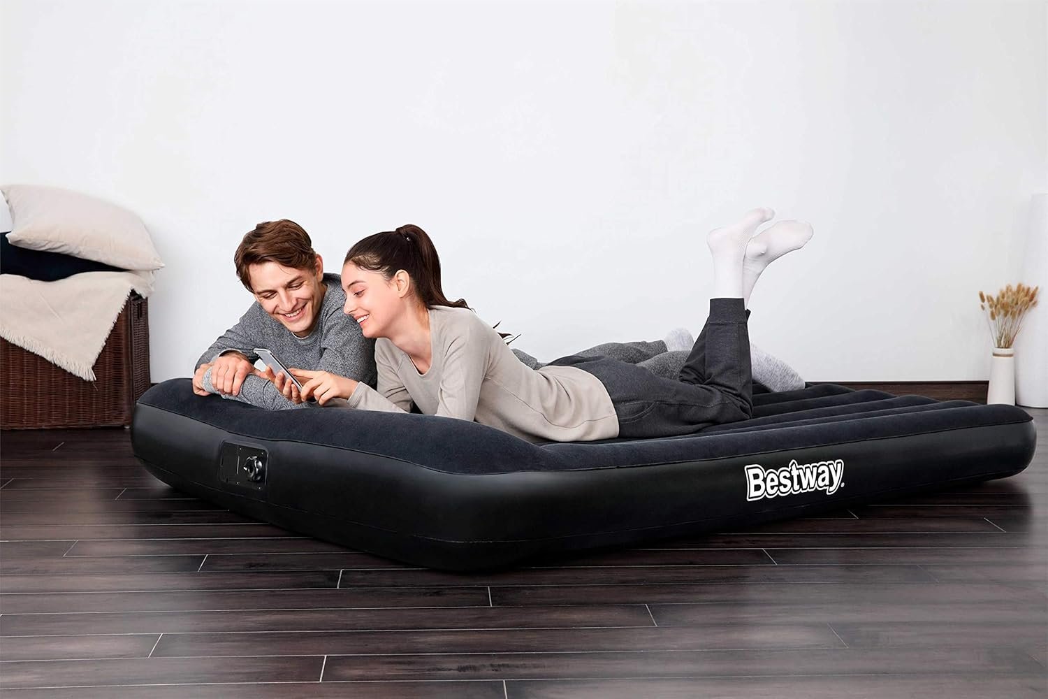 Bestway Airbed Queen 67464 - Image 2