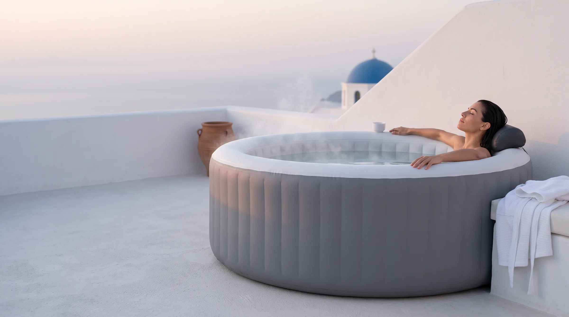 Santorini 60075, in use