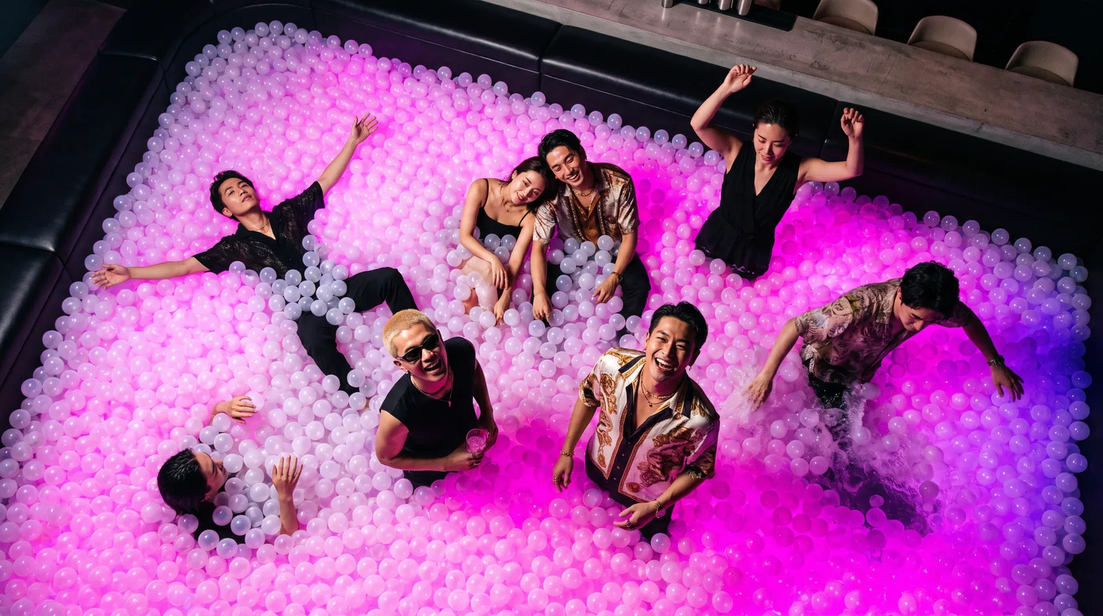 Ball Pool Bar