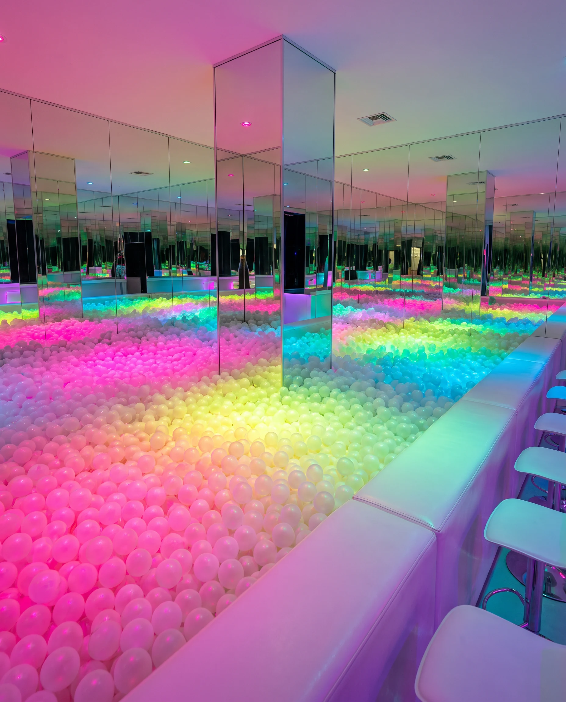 Ball Pool Bar